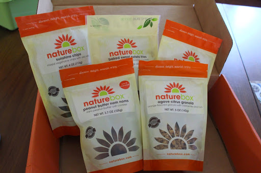 NatureBox25253A-a-healthy-snack-subscription-service-252528and-a-giveaway252521252529.jpg